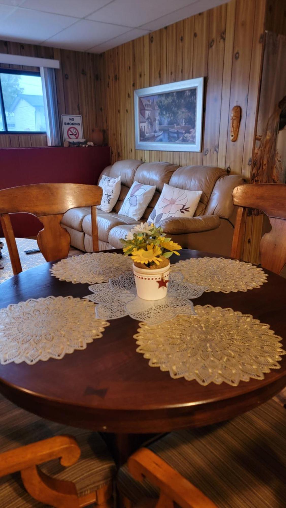 Charming - 2 Bedrooms Suite, 1 Full Bath & Family Room קמלופס מראה חיצוני תמונה