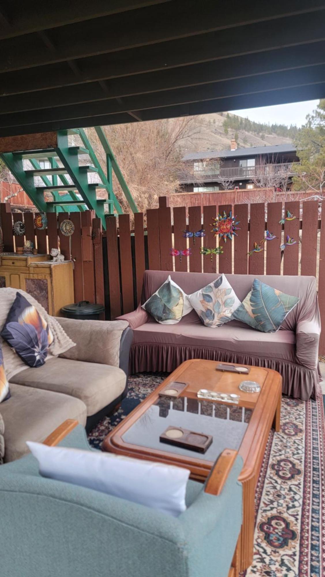 Charming - 2 Bedrooms Suite, 1 Full Bath & Family Room קמלופס מראה חיצוני תמונה